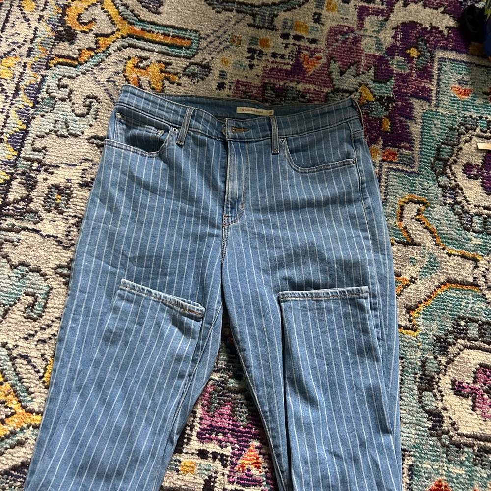 Blue Striped Levi’s Skinny Jeans